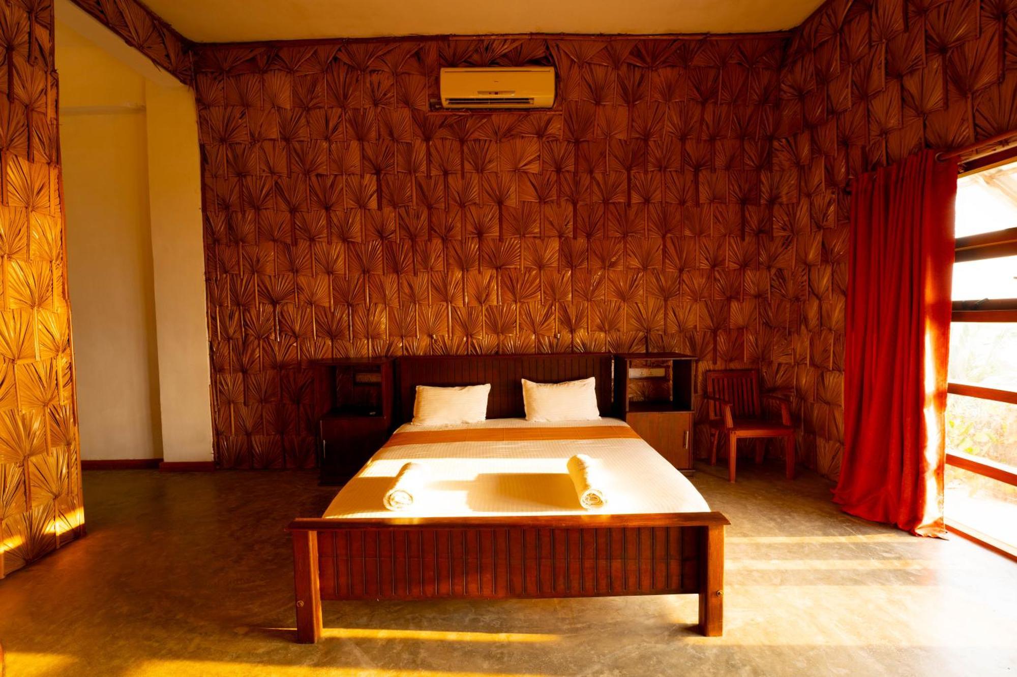 Rise & Set Arugam Bay Hotel Exterior photo