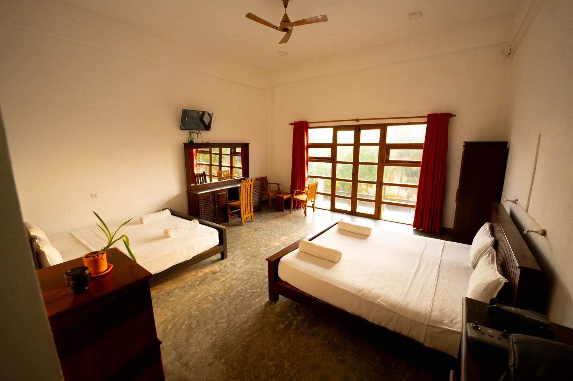 Rise & Set Arugam Bay Hotel Exterior photo