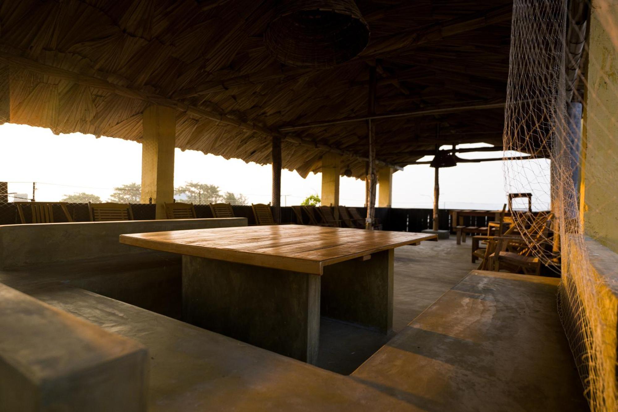 Rise & Set Arugam Bay Hotel Exterior photo