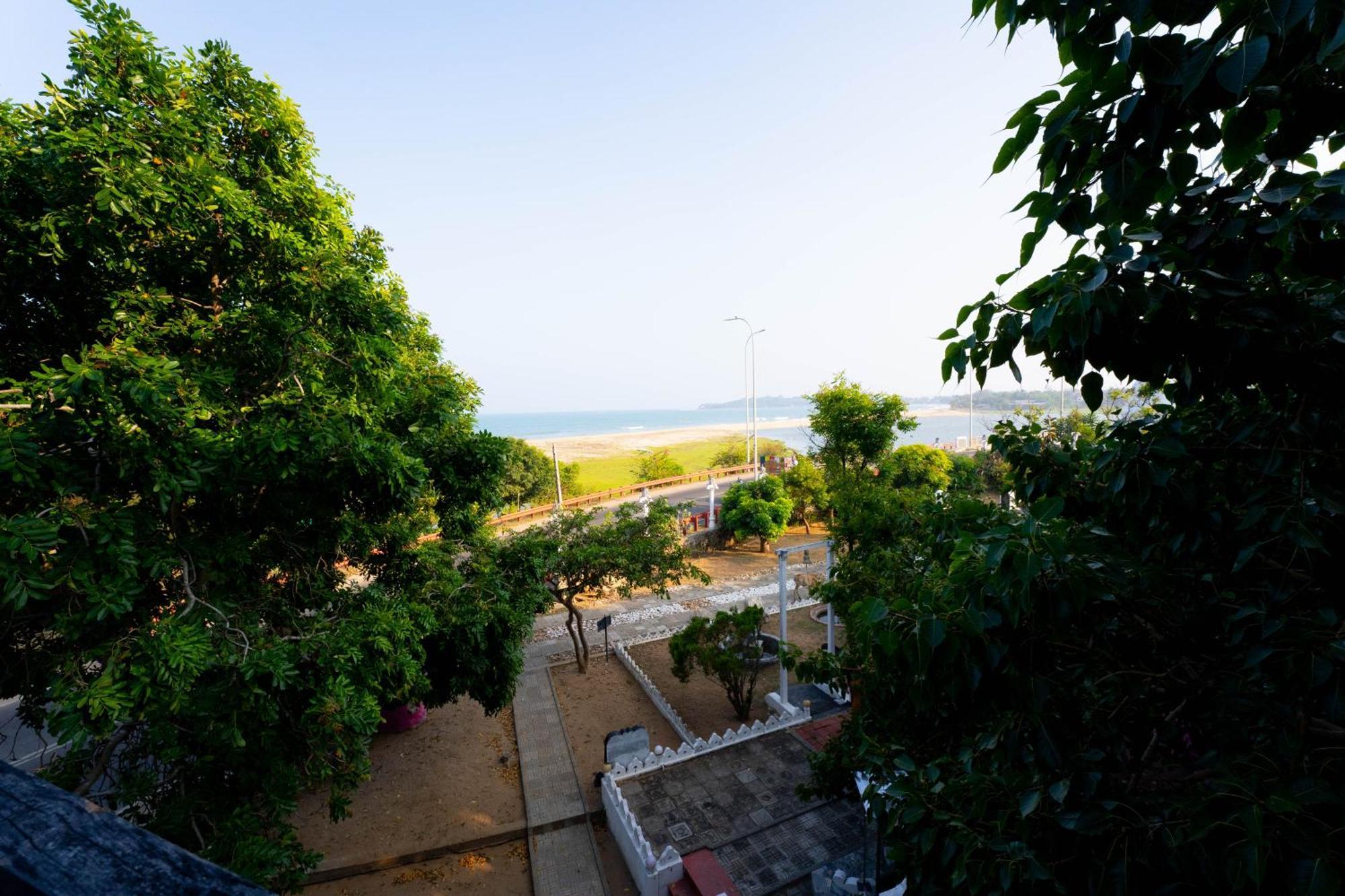 Rise & Set Arugam Bay Hotel Exterior photo