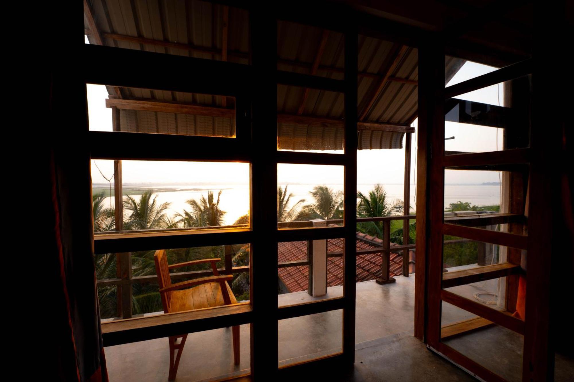 Rise & Set Arugam Bay Hotel Exterior photo