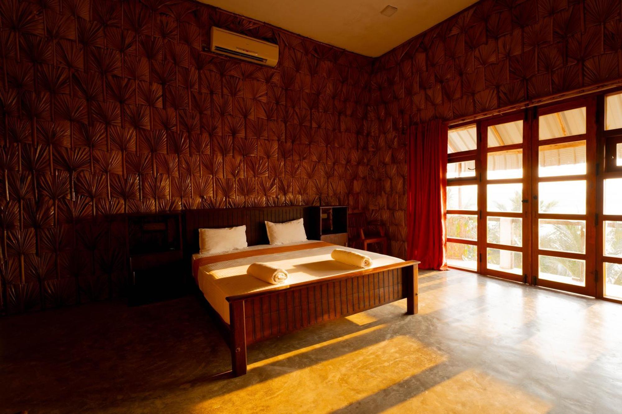 Rise & Set Arugam Bay Hotel Exterior photo