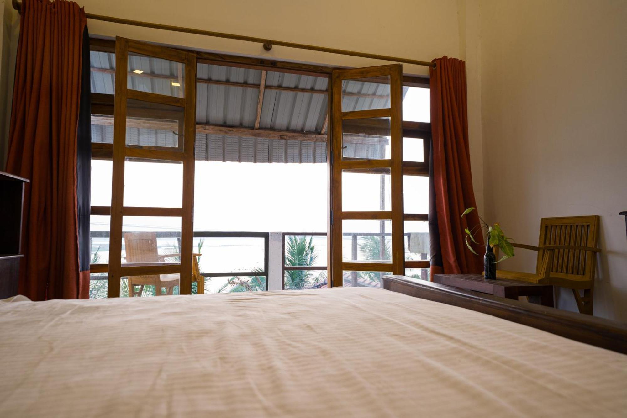 Rise & Set Arugam Bay Hotel Exterior photo